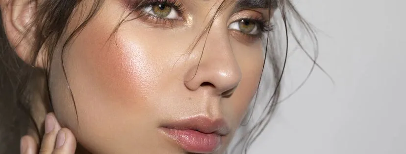 Škola líčenia: naučte sa používať lícenku ako profesionál
