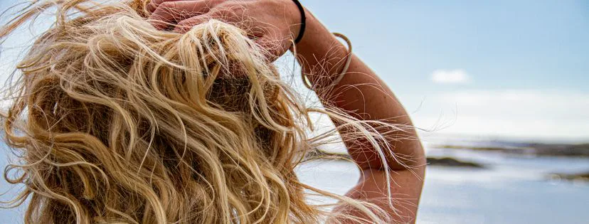 Kompletný sprievodca starostlivosťou o vlasy: od umývania po vysúšanie
