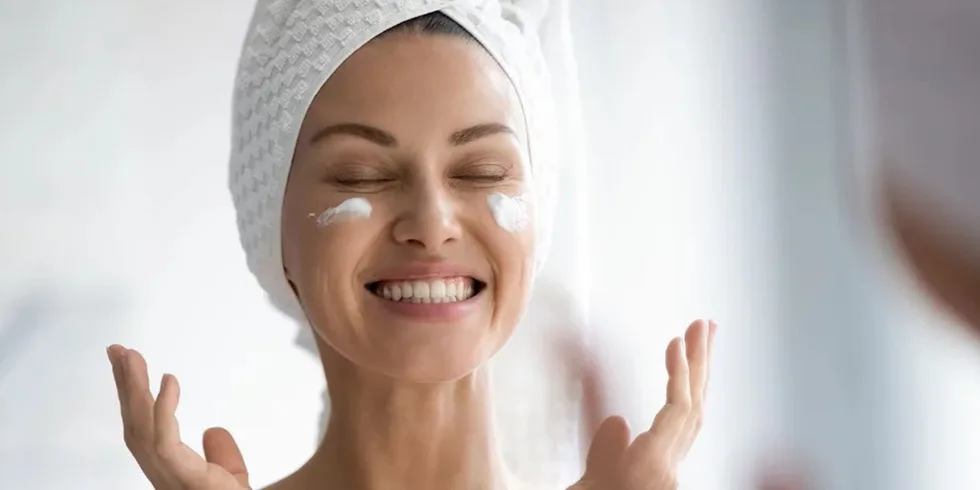 Denný vs. nočný krém: Aký je v nich skutočne rozdiel?
