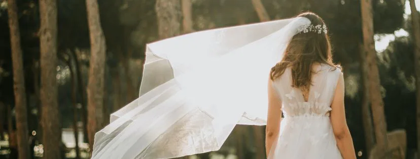 Kompletný sprievodca starostlivosťou o pleť a vlasy pred svadbou
