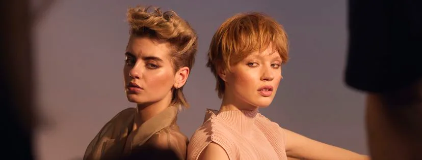 Trendy účesy 2026: s jakými střihy v novém roce zazáříte?